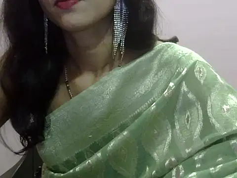 Snapshot of Laila_Cute chatting on July 8, 3:19 am Laila Cute online show from July 8, 3:19 am