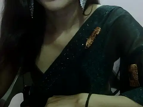 Snapshot of Laila_Cute chatting on June 7, 6:24 pm Laila Cute online show from June 7, 6:24 pm