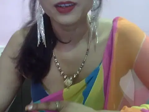 Snapshot of Laila_Cute chatting on May 31, 4:40 am Laila Cute online show from May 31, 4:40 am