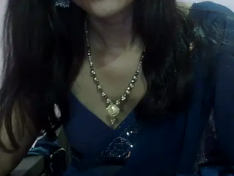 Laila Cute online show from May 5, 6:00 pm