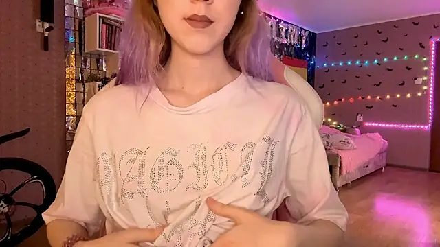 Jerrieberry online show from February 12, 1:44 pm