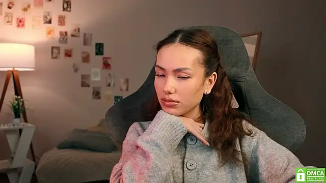 Snapshot of branchwithflowerss chatting on November 18, 11:46 am branchwithflowerss online show from November 18, 11:46 am