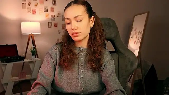 Snapshot of branchwithflowerss chatting on November 24, 11:54 am branchwithflowerss online show from November 24, 11:54 am