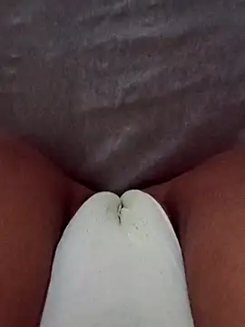 Snapshot of Saradasexy chatting on December 16, 8:29 am Saradasexy online show from December 16, 8:29 am