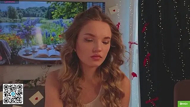 JulieLupo online show from March 17, 6:05 am