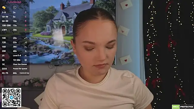 JulieLupo online show from April 1, 7:10 am