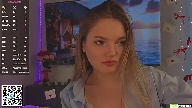 JulieLupo online show from March 26, 6:22 am