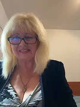 BoloshkaBlonda online show from October 27, 5:36 pm