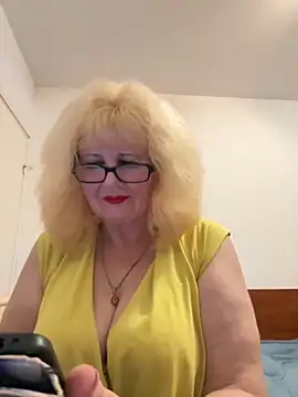 BoloshkaBlonda online show from October 22, 7:57 pm