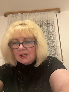 BoloshkaBlonda online show from November 11, 7:52 pm