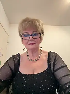 BoloshkaBlonda online show from February 5, 6:15 pm