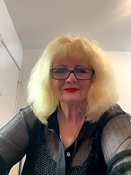 BoloshkaBlonda online show from October 24, 10:03 am