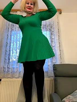 BoloshkaBlonda online show from November 23, 6:34 am