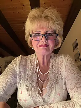 BoloshkaBlonda online show from April 3, 6:36 pm