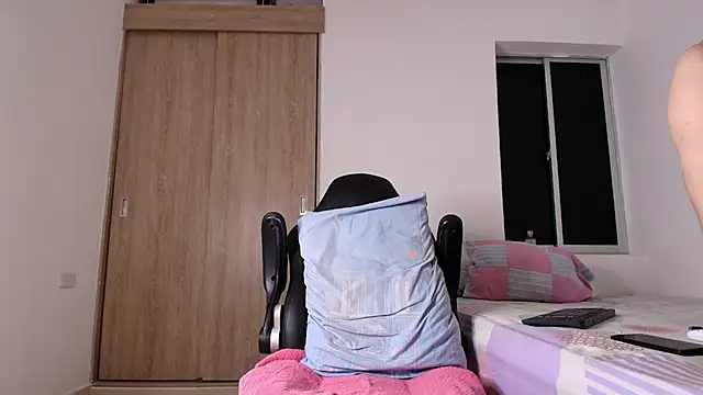 rick grimes25 online show from November 8, 2:37 am