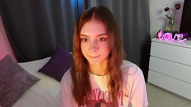 Snapshot of midnightMaya chatting on November 5, 8:12 pm midnightMaya online show from November 5, 8:12 pm