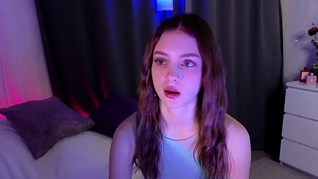 Snapshot of midnightMaya chatting on November 2, 9:31 pm midnightMaya online show from November 2, 9:31 pm