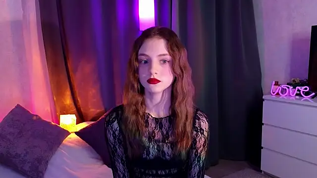 Snapshot of midnightMaya chatting on November 11, 7:52 pm midnightMaya online show from November 11, 7:52 pm