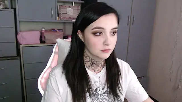 Rin andersonn online show from December 16, 12:59 am