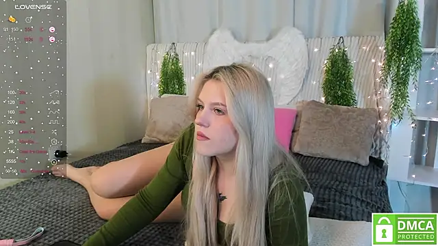 Malisha kiss online show from February 5, 11:17 am