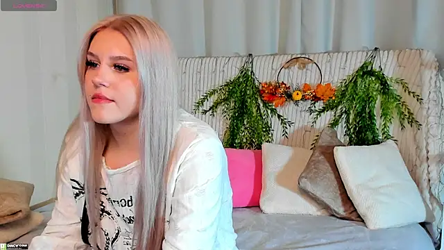 Snapshot of Malisha_kiss chatting on October 29, 9:19 am Malisha kiss online show from October 29, 9:19 am