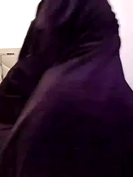 Snapshot of hot_inaas chatting on November 11, 10:15 pm hot inaas online show from November 11, 10:15 pm