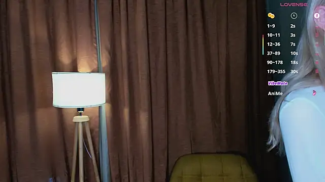 Snapshot of PocketDollX chatting on June 19, 2:56 pm PocketDollX online show from June 19, 2:56 pm