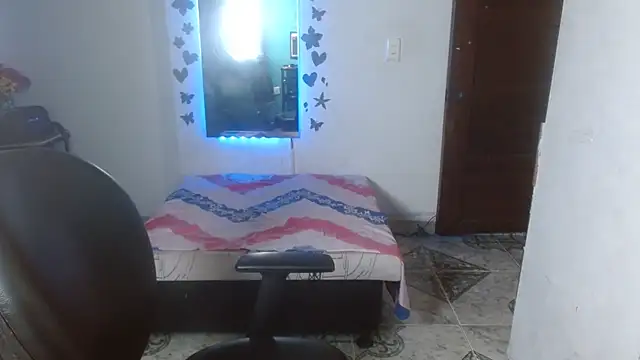 Ebony luna online show from March 4, 7:43 pm