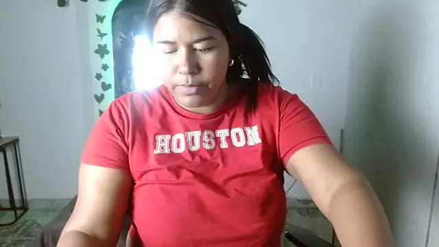 Snapshot of Ebony_luna chatting on April 29, 5:41 pm Ebony luna online show from April 29, 5:41 pm