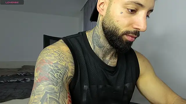 MasculineGuy99 online show from December 5, 8:35 am