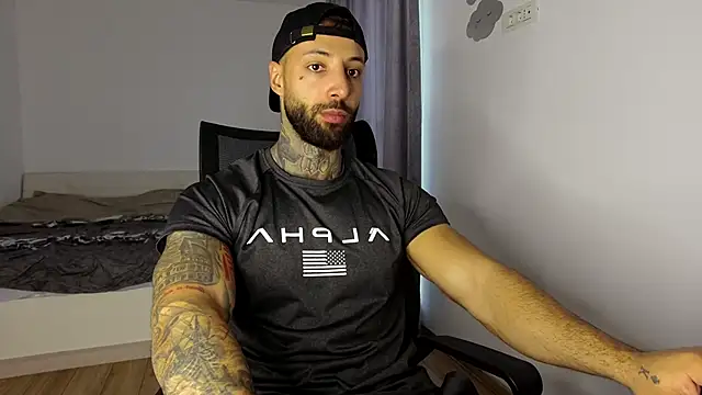 MasculineGuy99 online show from November 6, 6:50 am