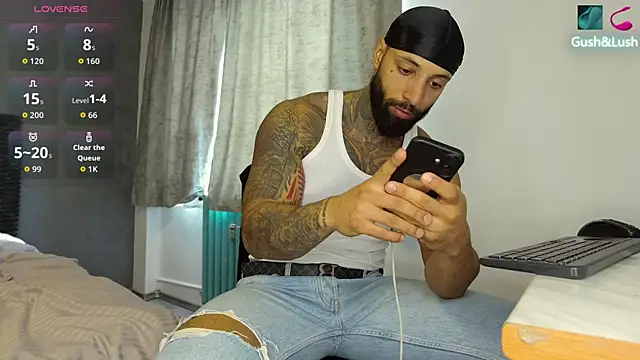 MasculineGuy99 online show from October 5, 11:45 am