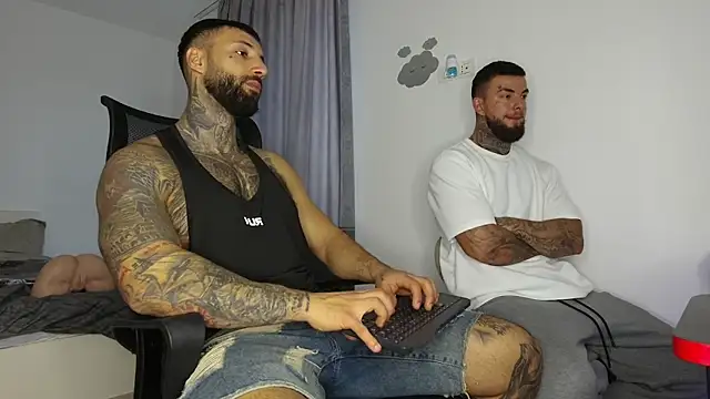 MasculineGuy99 online show from November 10, 9:25 am