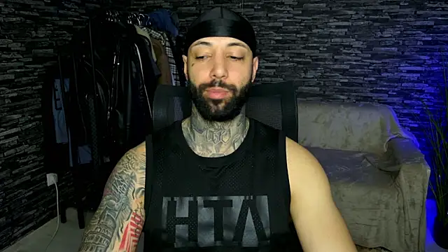 MasculineGuy99 online show from April 21, 8:10 am