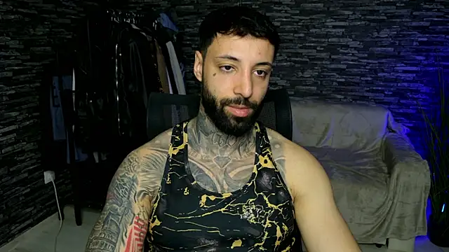 MasculineGuy99 online show from May 3, 8:23 pm