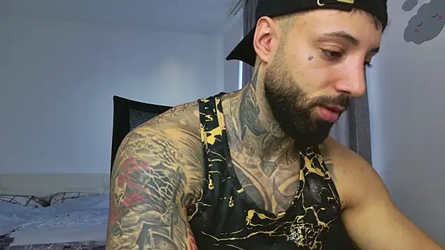 MasculineGuy99 online show from December 16, 9:35 am