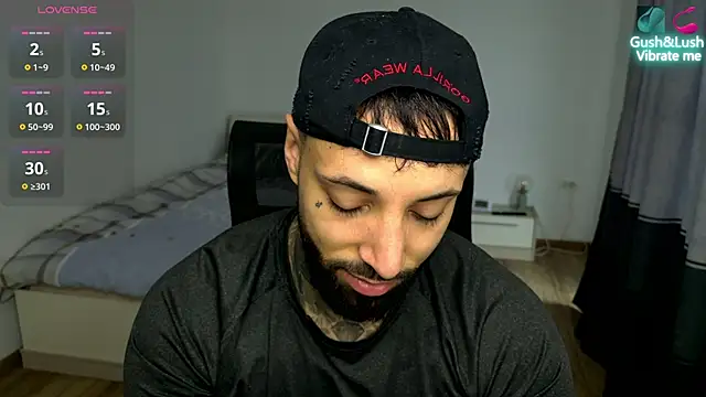 MasculineGuy99 online show from December 23, 9:30 am