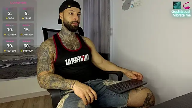 MasculineGuy99 online show from November 23, 8:02 am