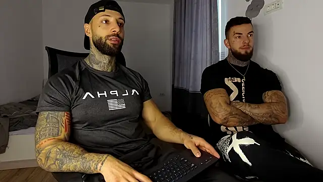 MasculineGuy99 online show from November 7, 7:24 am