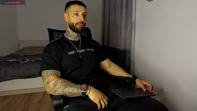 MasculineGuy99 online show from October 27, 4:35 am