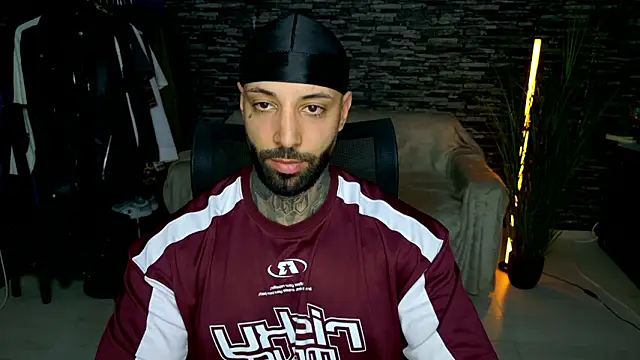MasculineGuy99 online show from March 13, 6:35 pm