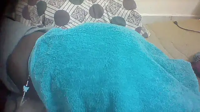 Snapshot of marociaMerl chatting on November 25, 1:50 am marociaMerl online show from November 25, 1:50 am