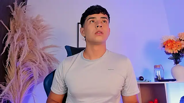 Thiago Connor21 online show from May 25, 10:52 pm