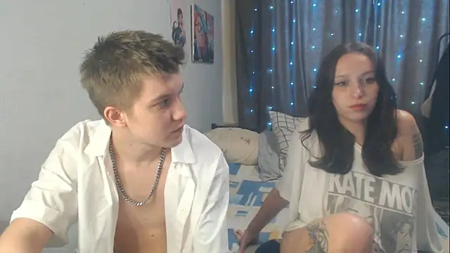 Snapshot of Mark_and_Wendy chatting on June 19, 5:46 am Mark and Wendy online show from June 19, 5:46 am