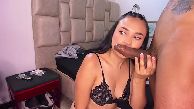 Latin Pleasures online show from February 3, 9:20 pm