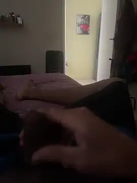 Snapshot of Moreno_Roludoo chatting on October 1, 4:11 pm Moreno Roludoo online show from October 1, 4:11 pm