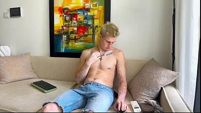 YummyGann online show from November 30, 4:57 am