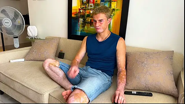 YummyGann online show from November 29, 2:12 am