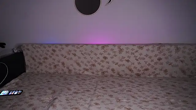 Dahliacruzz online show from December 3, 8:52 pm