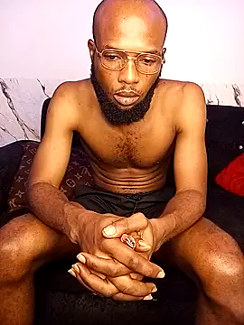 Snapshot of FreakyKaigrey chatting on October 5, 4:53 pm FreakyKaigrey online show from October 5, 4:53 pm